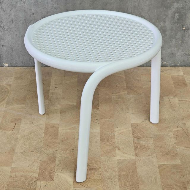 Bàn sofa nhựa ngoài trời BNT026