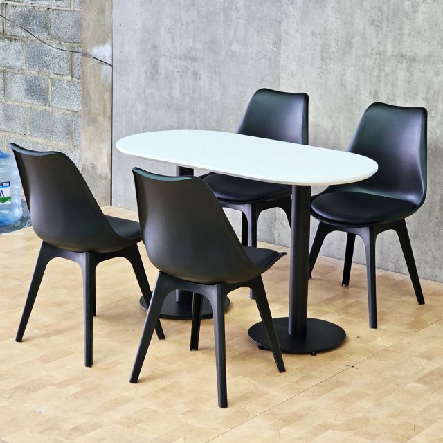 Combo bàn cafe Oval và 4 ghế Eames nhựa CBCF358