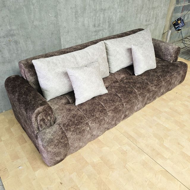 Ghế sofa băng 180cm bọc vải nhung SFB68120
