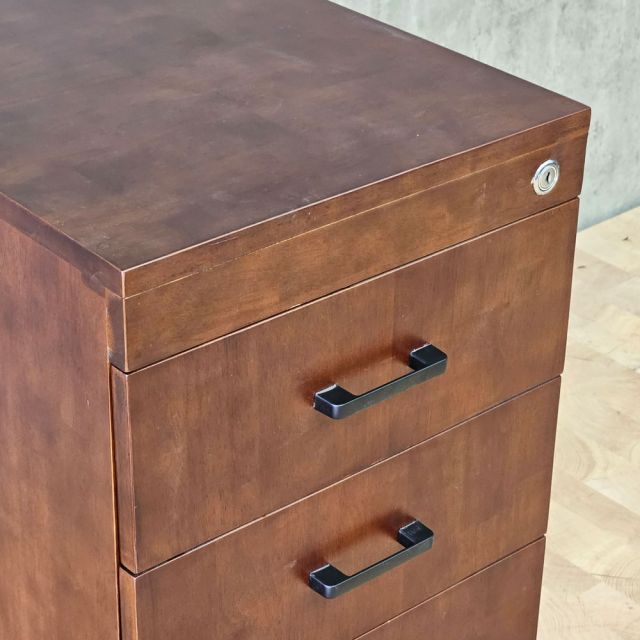 Tủ cá nhân di động 40x60x70cm gỗ cao su TCN68098