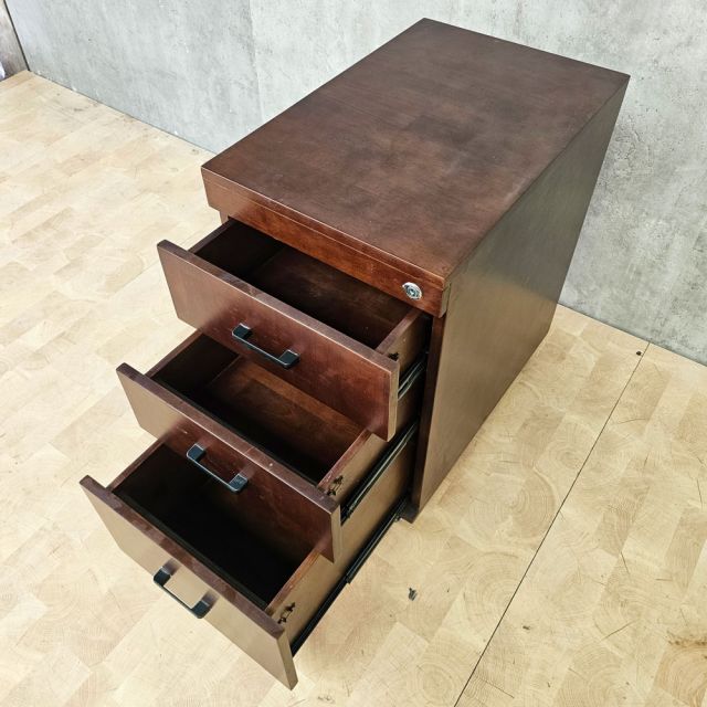 Tủ cá nhân di động 40x60x70cm gỗ cao su TCN68098