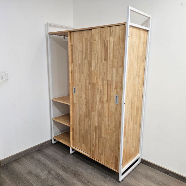 Tủ quần áo 140x55x200cm gỗ cao su TQA68098