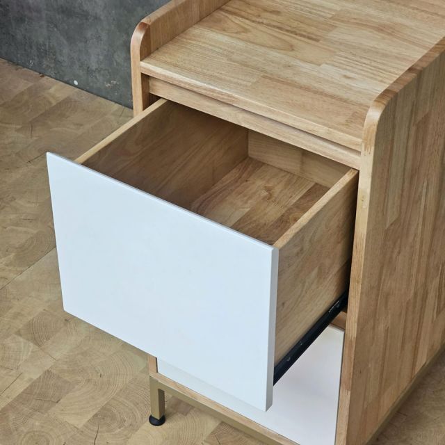 Kệ góc tường gỗ cao su 40x50x160cm - KGT68058