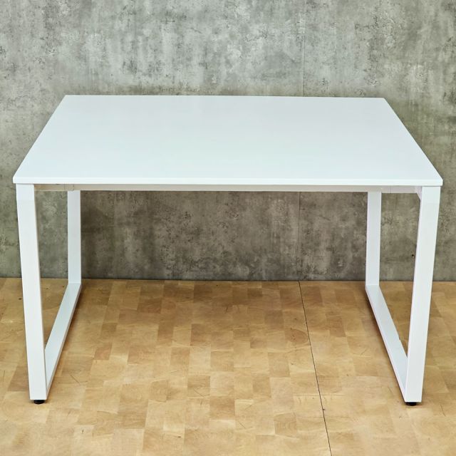 HBTC013 - Bàn cụm 2 120x120 Trapeze Concept lắp ráp