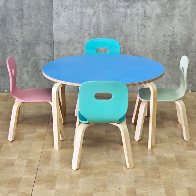 Bộ bàn ghế mầm non gỗ plywood nhiều màu KGD049