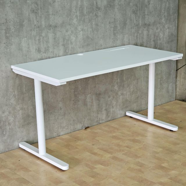 Bàn làm việc 140x70cm gỗ tràm hệ TIO HBTO053