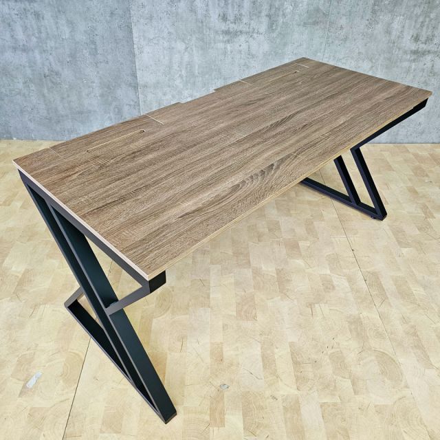 Bàn làm việc có hộp điện 160x70cm gỗ plywood ZD043