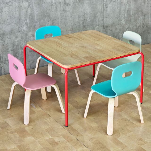 Bộ bàn ghế mầm non nhiều màu KGD050
