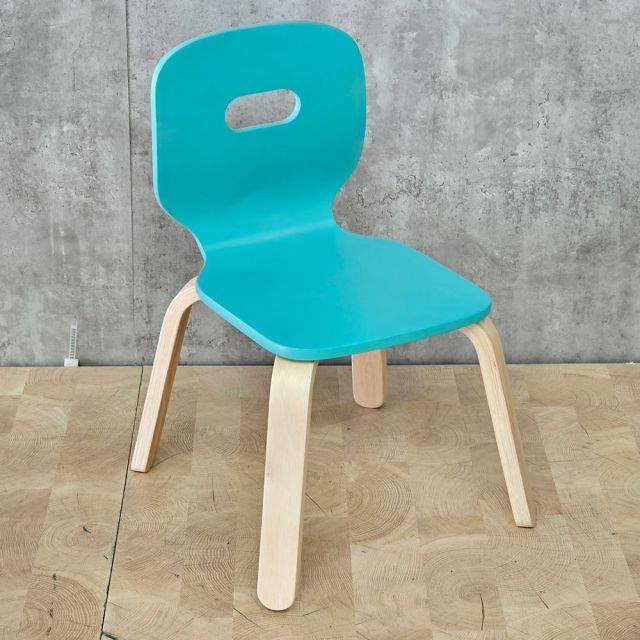 Bộ bàn ghế mầm non gỗ plywood KGD053