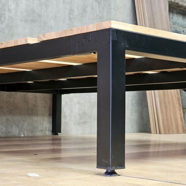 Giường ngủ lắp ráp 140x200x34cm gỗ cao su GN68076