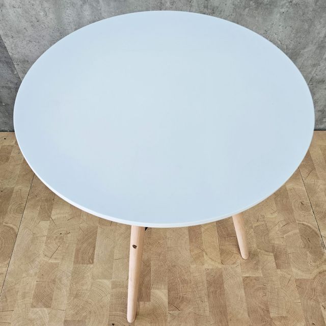 Bàn cafe Eames tròn 60cm màu trắng hoặc đen CFD68017