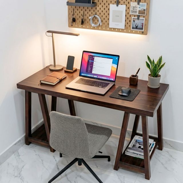 Bàn làm việc 140x60cm gỗ tràm kết hợp kệ để CPU BD68176