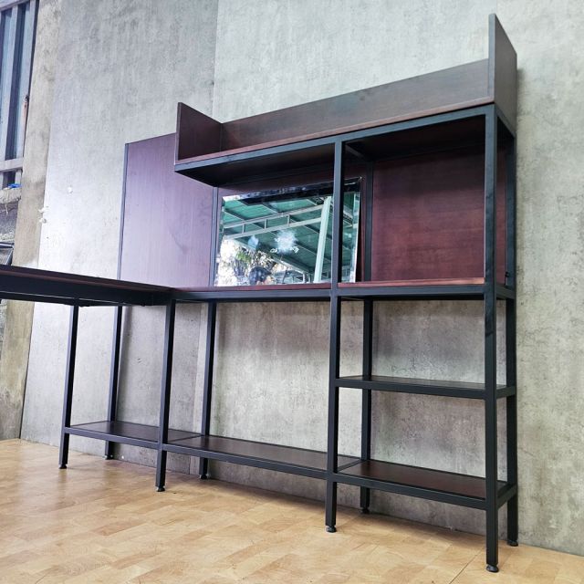 Bàn góc L liền kệ 185x180x145cm gỗ cao su FD68093