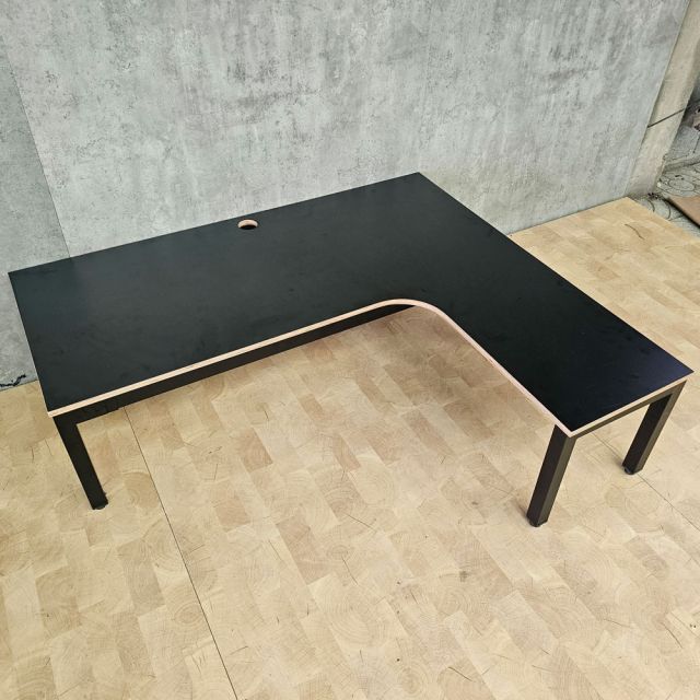 Bàn góc L ngồi bệt 140x120cm gỗ plywood màu IDE003