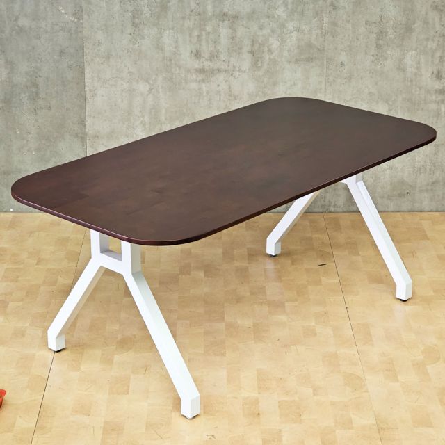 Bàn họp 180x90cm gỗ cao su chân sắt BH68017