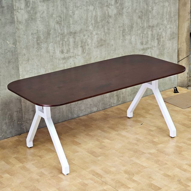 Bàn họp 180x90cm gỗ cao su chân sắt BH68017