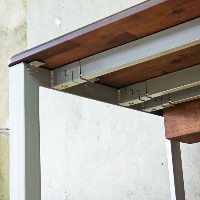 Bàn có tủ treo 160x70cm gỗ tự nhiên HBTA027