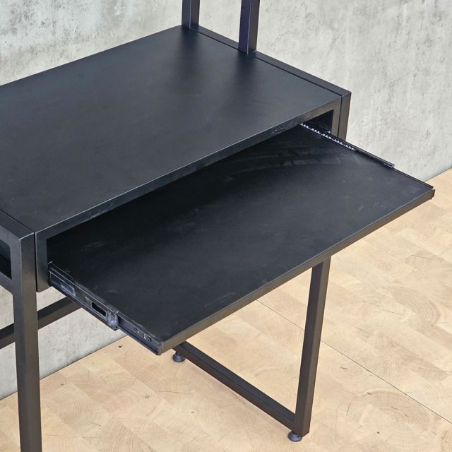 Bàn máy tính liền kệ 70x40x140cm gỗ cao su CD68052