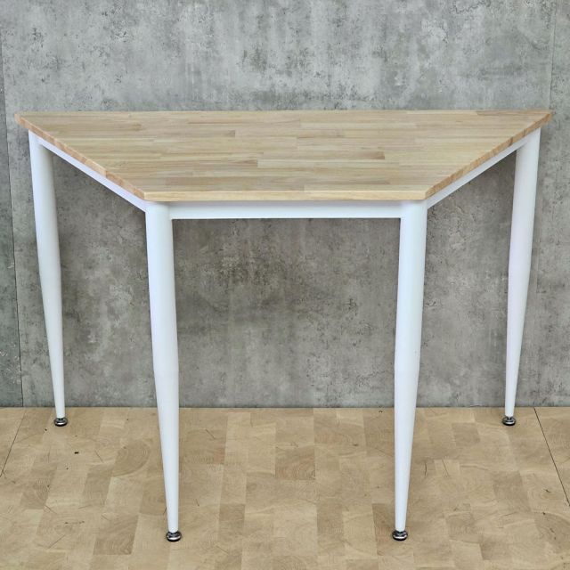 Bàn làm việc hình thang 120x60cm gỗ cao su chân sắt CONE HBLG046