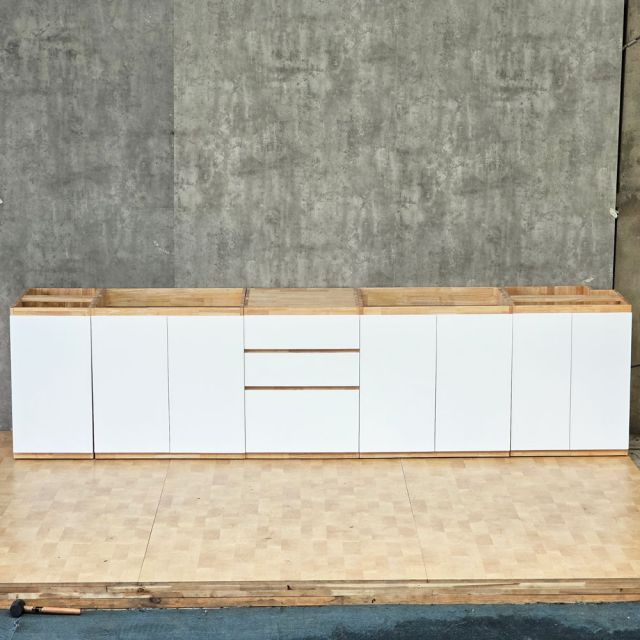 Tủ bếp dưới 323x60x85cm mặt đá hoa cương gỗ cao su TBD68014