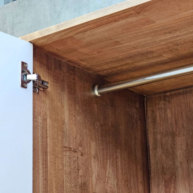 Tủ quần áo 120x60x220cm gỗ cao su TQA68102