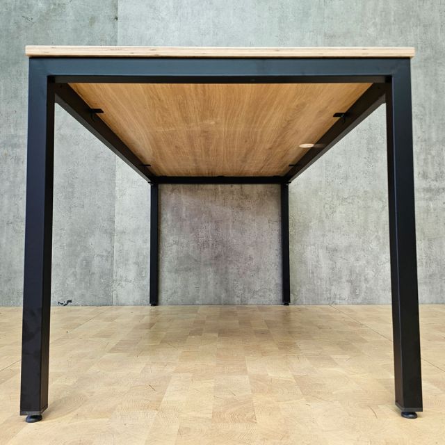 Bàn làm việc 160x80cm gỗ Plywood màu bê tông chân sắt Uconcept HBUC044