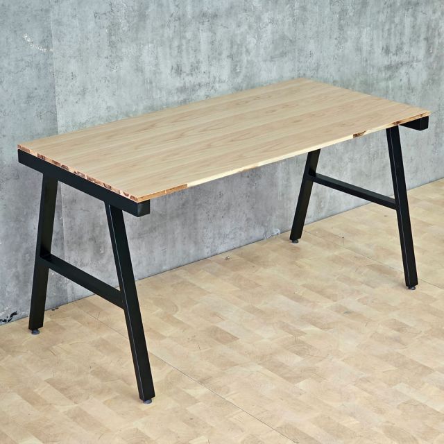 Bàn làm việc 140x70cm ván otim phủ veneer sồi AConcept HBAC060