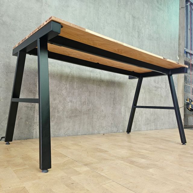 Bàn làm việc 140x70cm ván otim phủ veneer sồi AConcept HBAC060