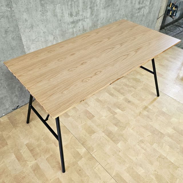 Bàn làm việc gấp gọn 140x70cm ván otim phủ veneer sồi SPD68227