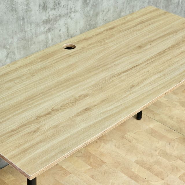 Bàn làm việc 140x60cm gỗ plywood hệ Oval HBOV055