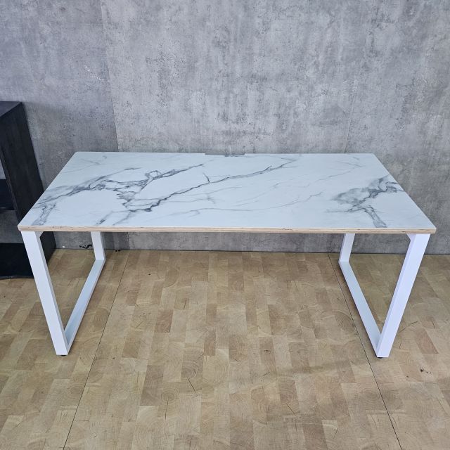 Bàn làm việc 150x70cm gỗ plywood hệ Rectang HBRT144