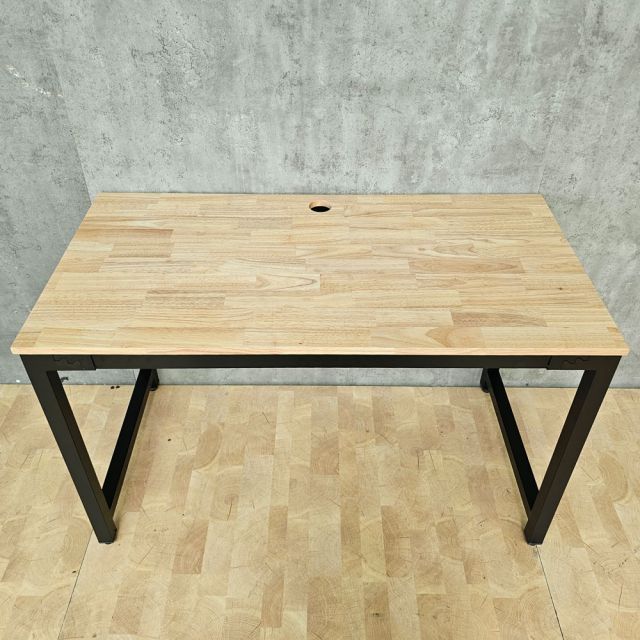 Bàn làm việc 120x60cm gỗ cao su hệ URA HBUR001