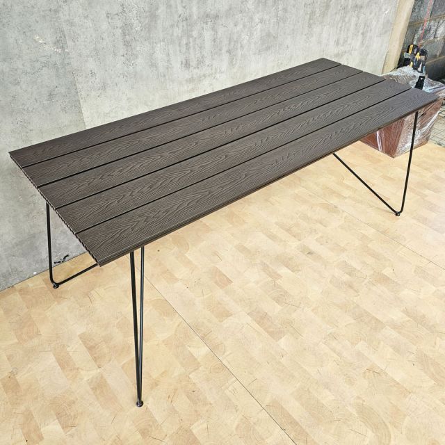 Bàn ăn ngoài trời 180x80cm gỗ nhựa BNT007