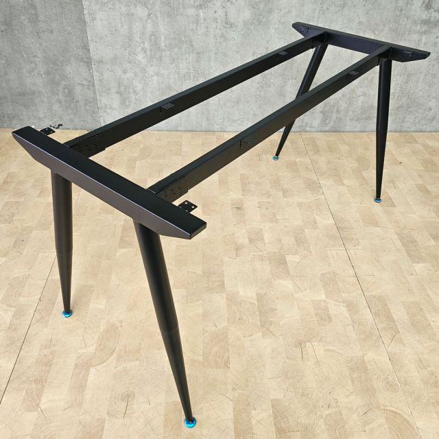 Chân bàn sắt hệ CONE Concept 140x60 lắp ráp HCCO003