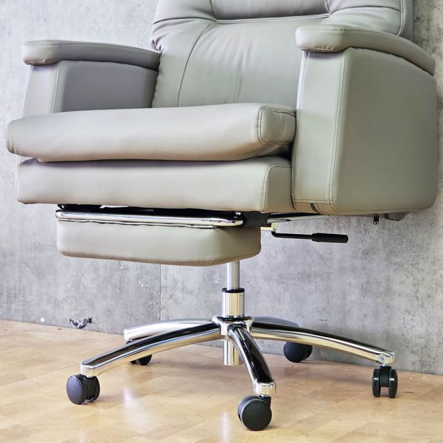 Ghế giám đốc bọc da có gác chân thư giãn MF926A