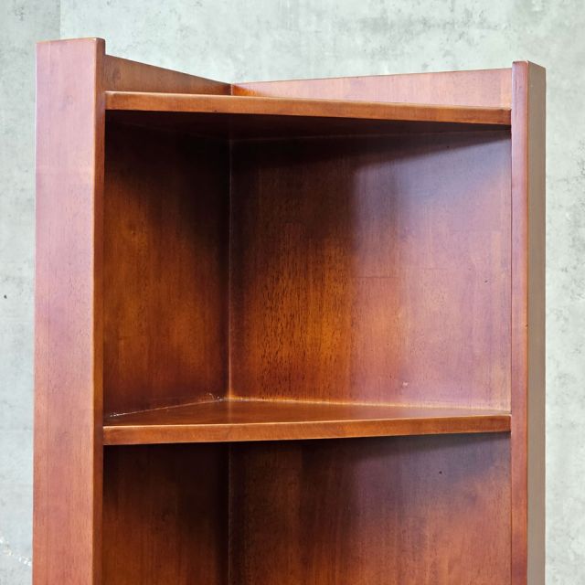 Kệ góc tường 40x40x180cm gỗ cao su KGT68062