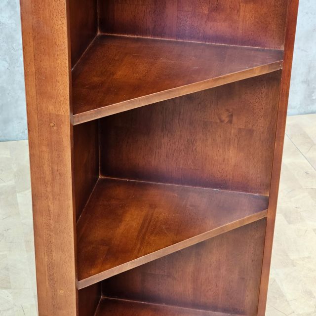 Kệ góc tường 40x40x180cm gỗ cao su KGT68062