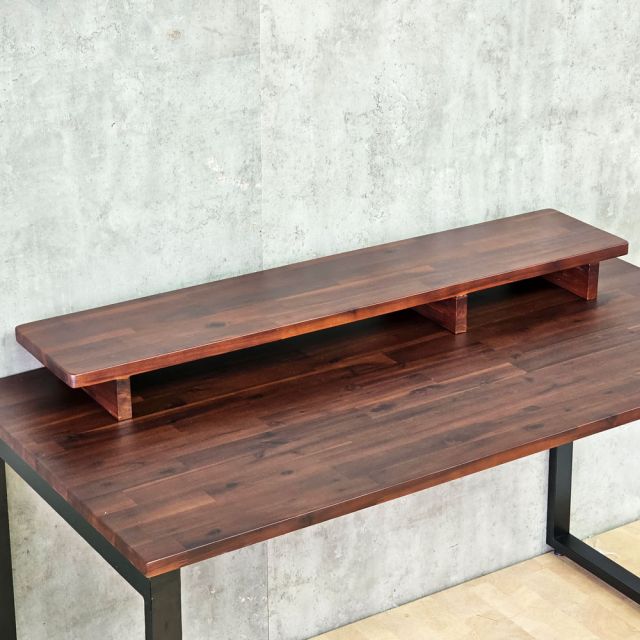 Kệ để màn hình gỗ tràm màu tự nhiên MS68010