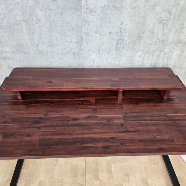 Kệ để màn hình gỗ tràm màu tự nhiên MS68010
