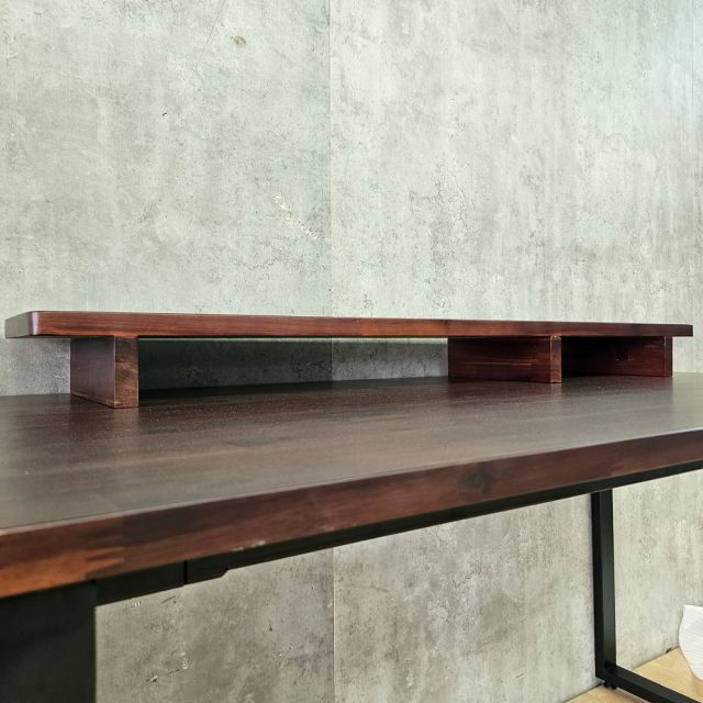 Kệ để màn hình gỗ tràm màu tự nhiên MS68010