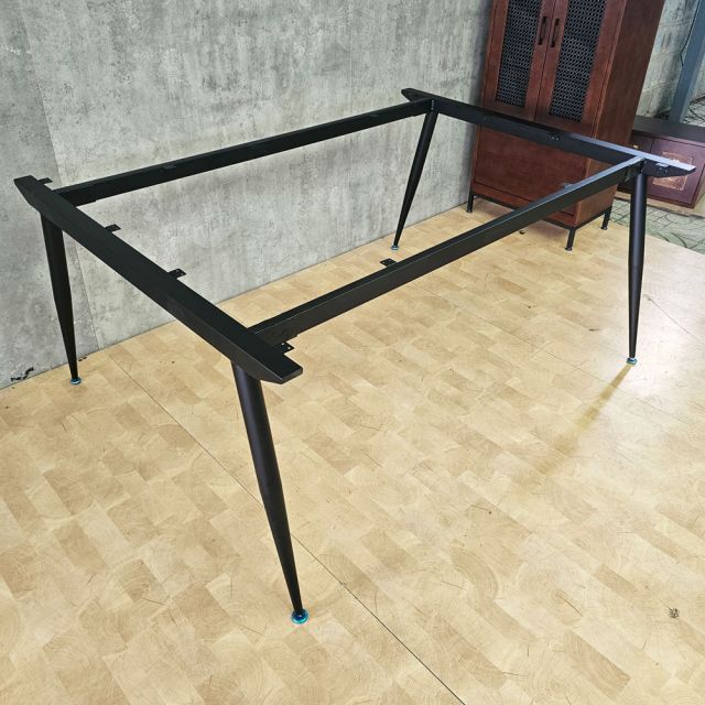 Chân sắt lắp ráp cho bàn 160x120cm hệ CONE HCCO035