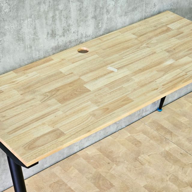 Bàn làm việc 140x60cm gỗ cao su hệ CONE HBCO085
