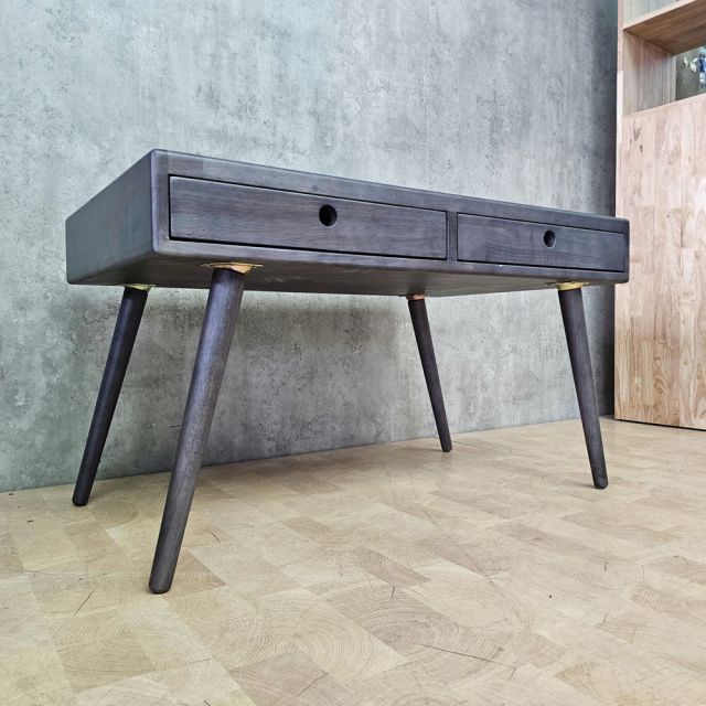 Bàn trẻ em 90x55x52cm gỗ cao su KGD059