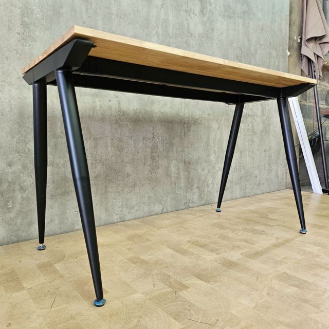 Bàn làm việc 120x60cm gỗ cao su phủ laminate chân hệ CONE HBCO087