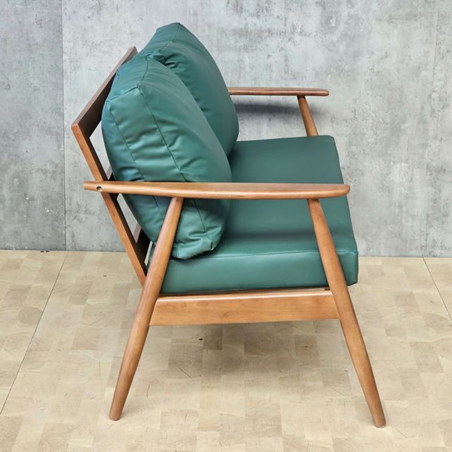 Ghế sofa đôi nệm da Si chân tiện gỗ cao su SFB68110
