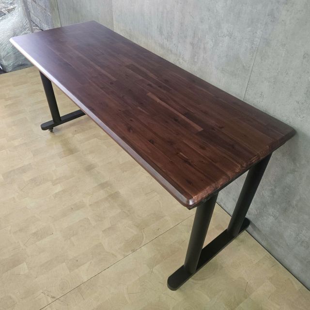 Bàn di động 160x60x75cm gỗ tràm chân hệ TIO HBTO055