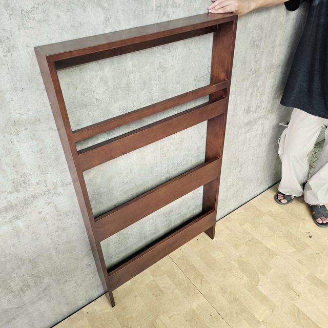 Kệ treo tường để giày dép 70x15x125cm gỗ cao su KG68131