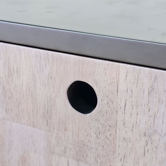 Kệ tivi WOONI 160x35x45cm gỗ cao su KTV68142