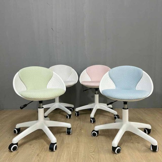 Ghế trang điểm mặt nhựa nệm vải chân xoay GTD018