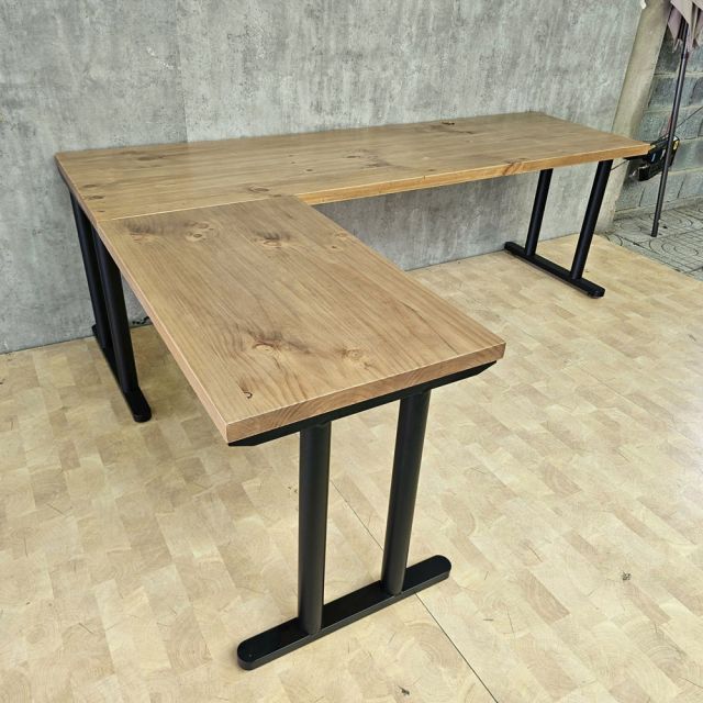 Bàn góc L 230x170cm gỗ thông hệ TIO HBTO056
